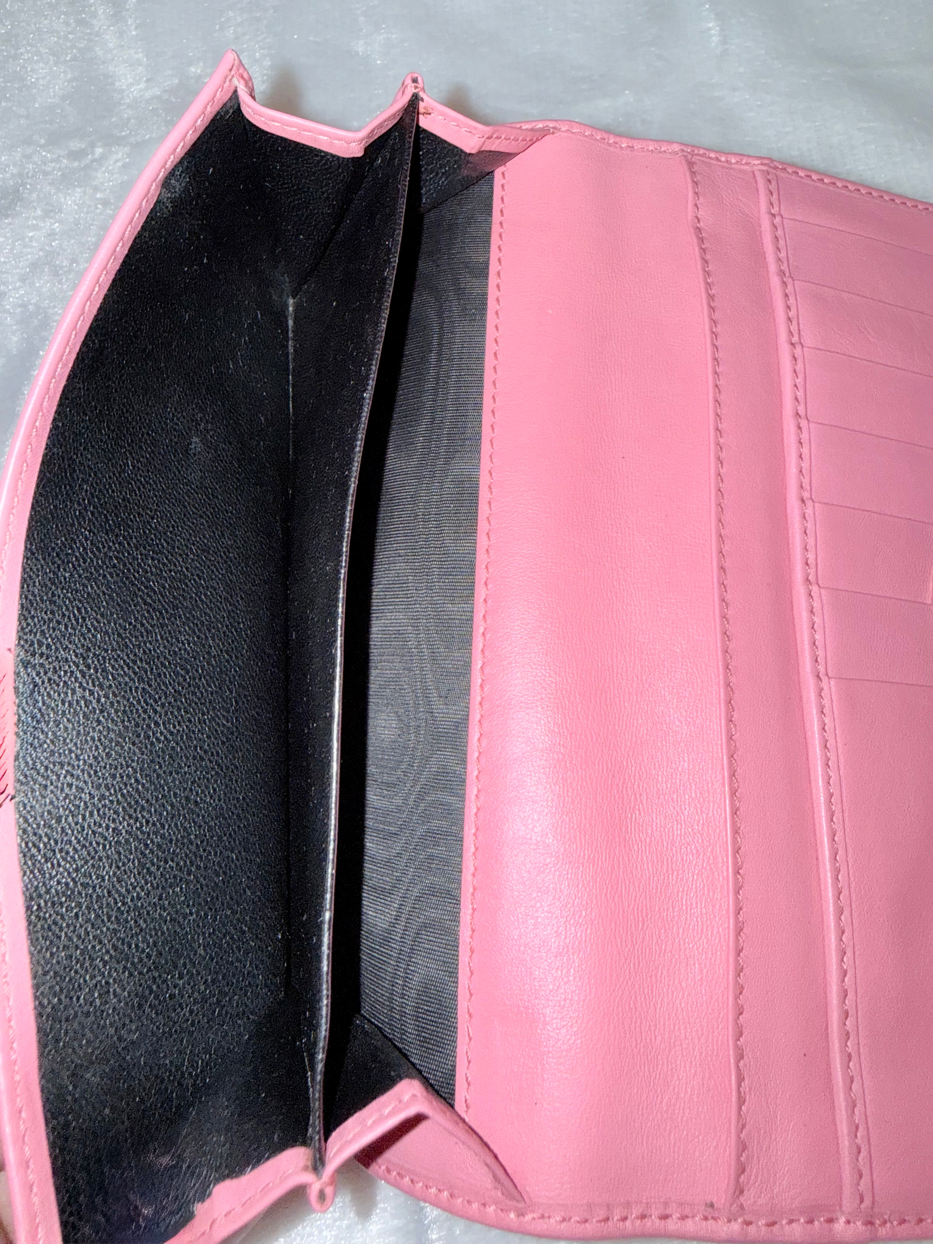 Gucci Hysteria Pink Leather Bifold Long Wallet