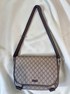 Gucci GG Supreme Messenger Crossbody– Unisex Style