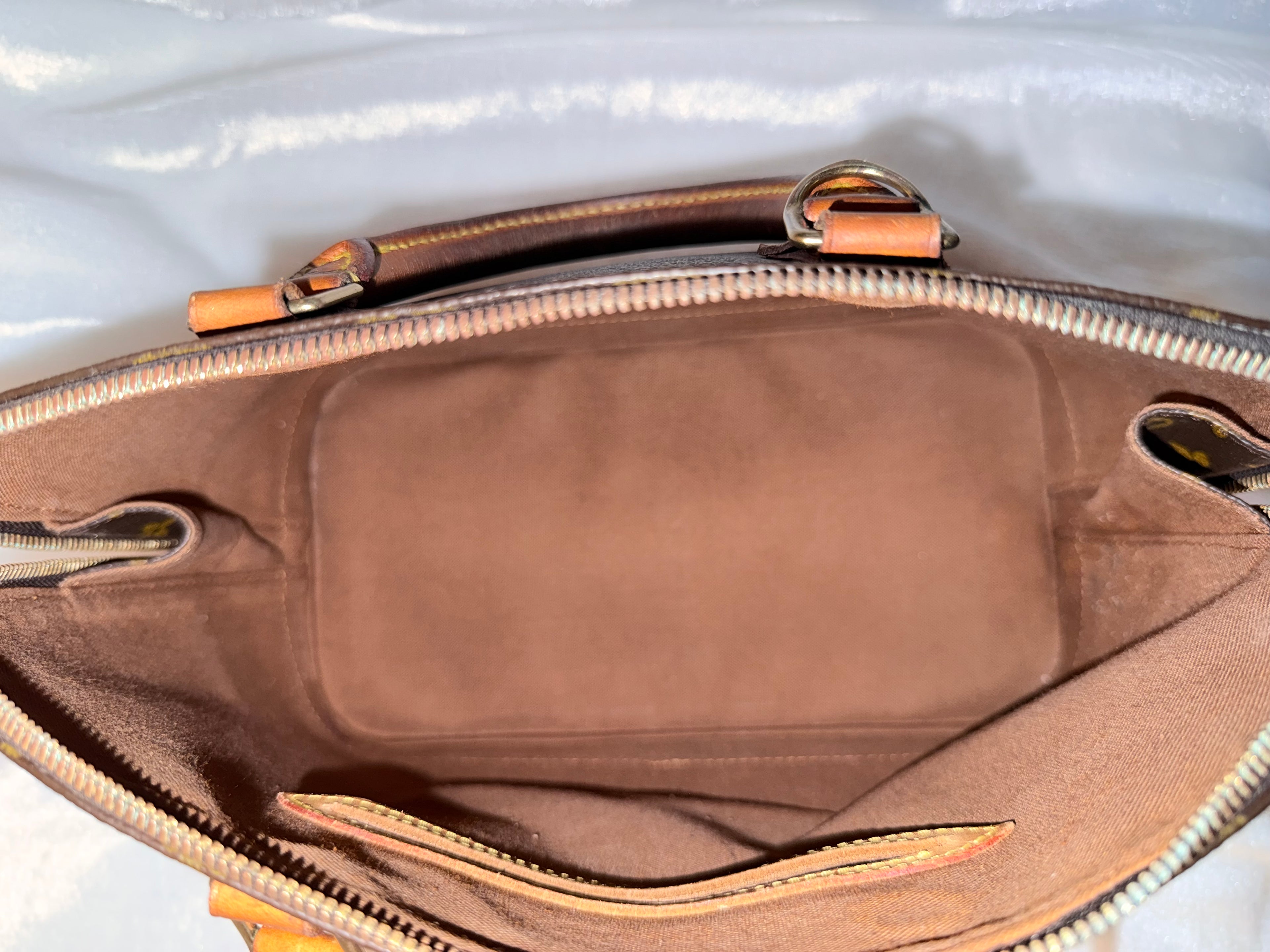 Louis Vuitton Alma PM – Monogram Canvas