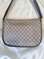 Gucci GG Supreme Messenger Crossbody– Unisex Style
