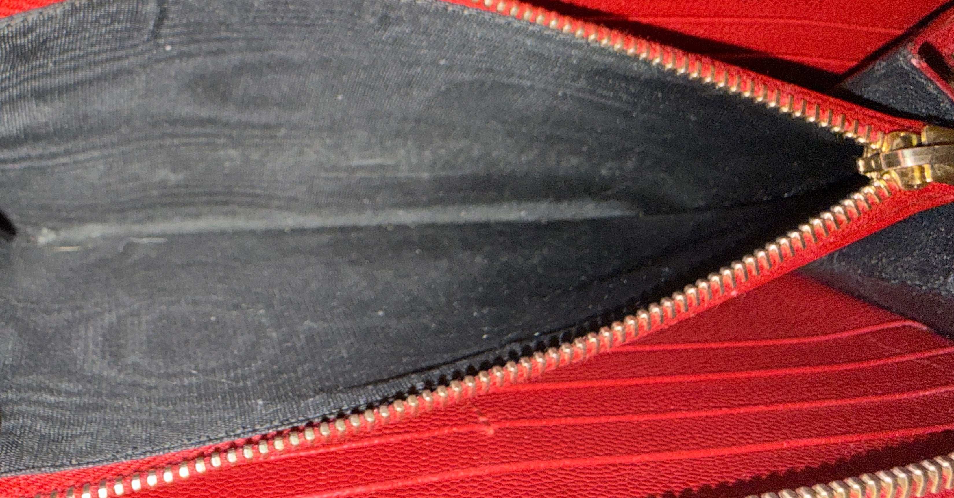 Saint Laurent Cassandra Matelassé Grained Leather Wallet