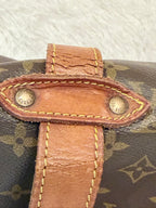 Louis Vuitton vintage Saumur 35 Monogram Crossbody