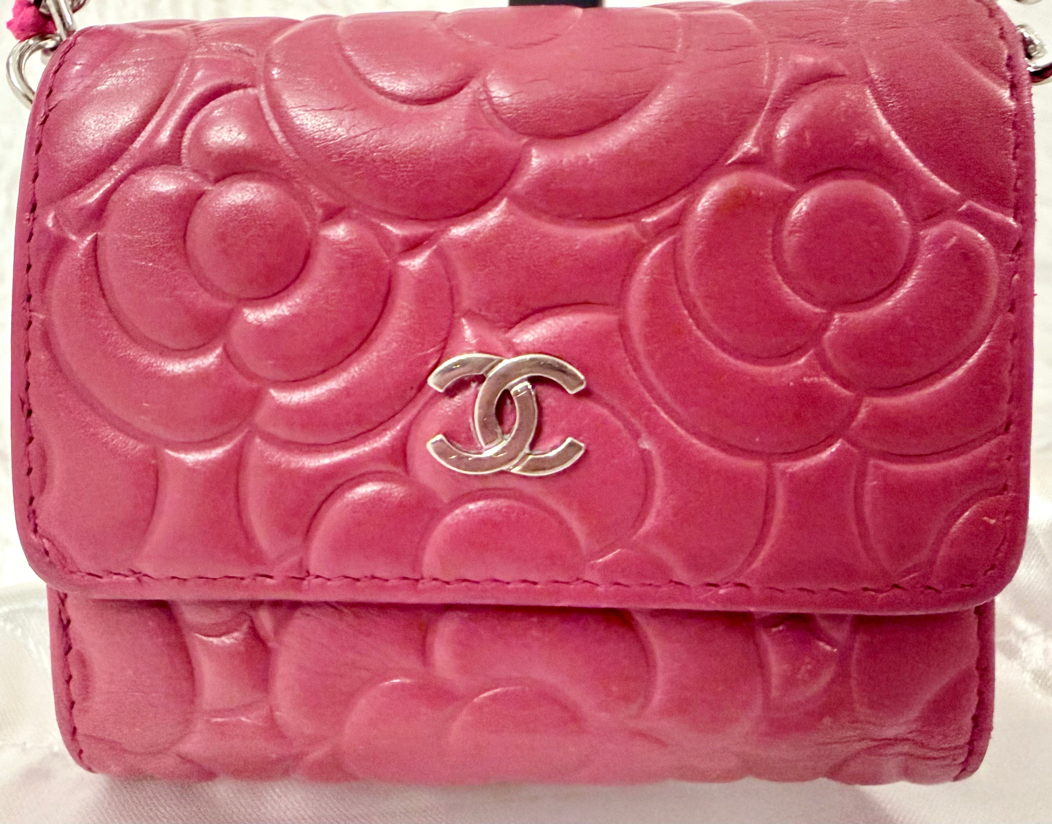 🩷 SOLD🩷 Chanel Camellia Mini Lambskin Wallet (WOC Style)