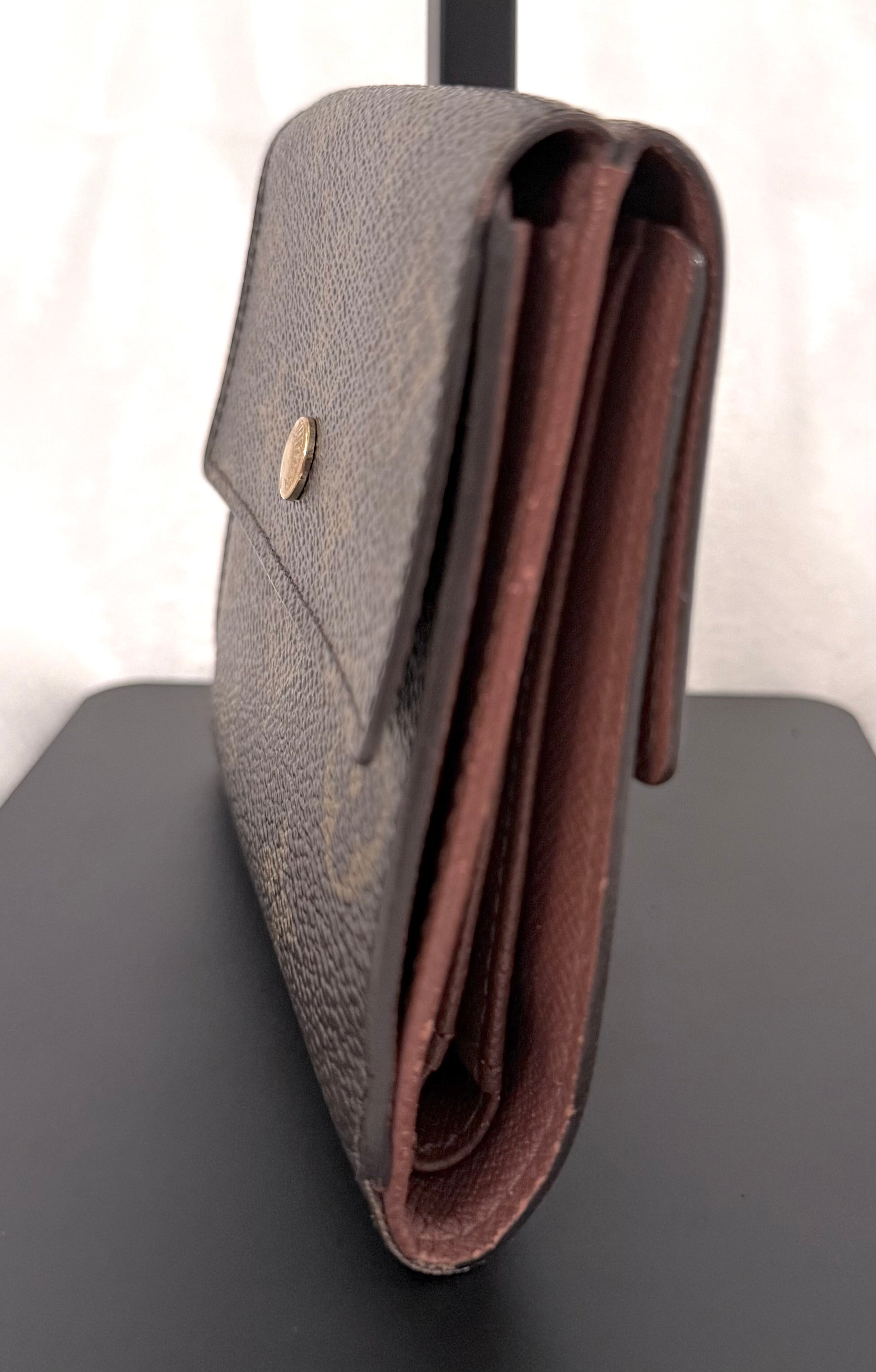 Louis Vuitton Elise trifold wallet