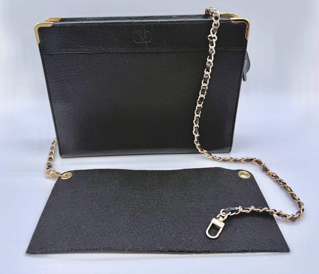 Valentino Garavani grainy calfskin VLogo signature clutch