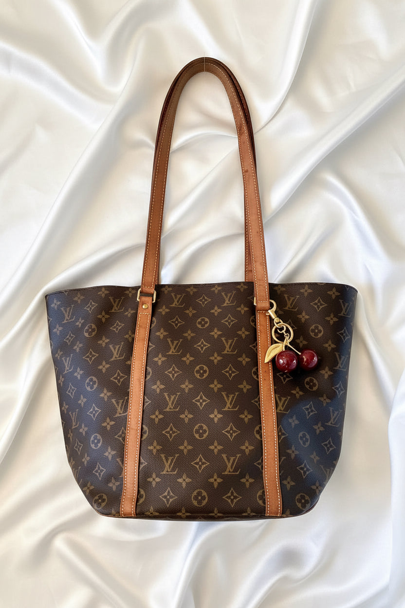Louis Vuitton Sac Shopping Tote