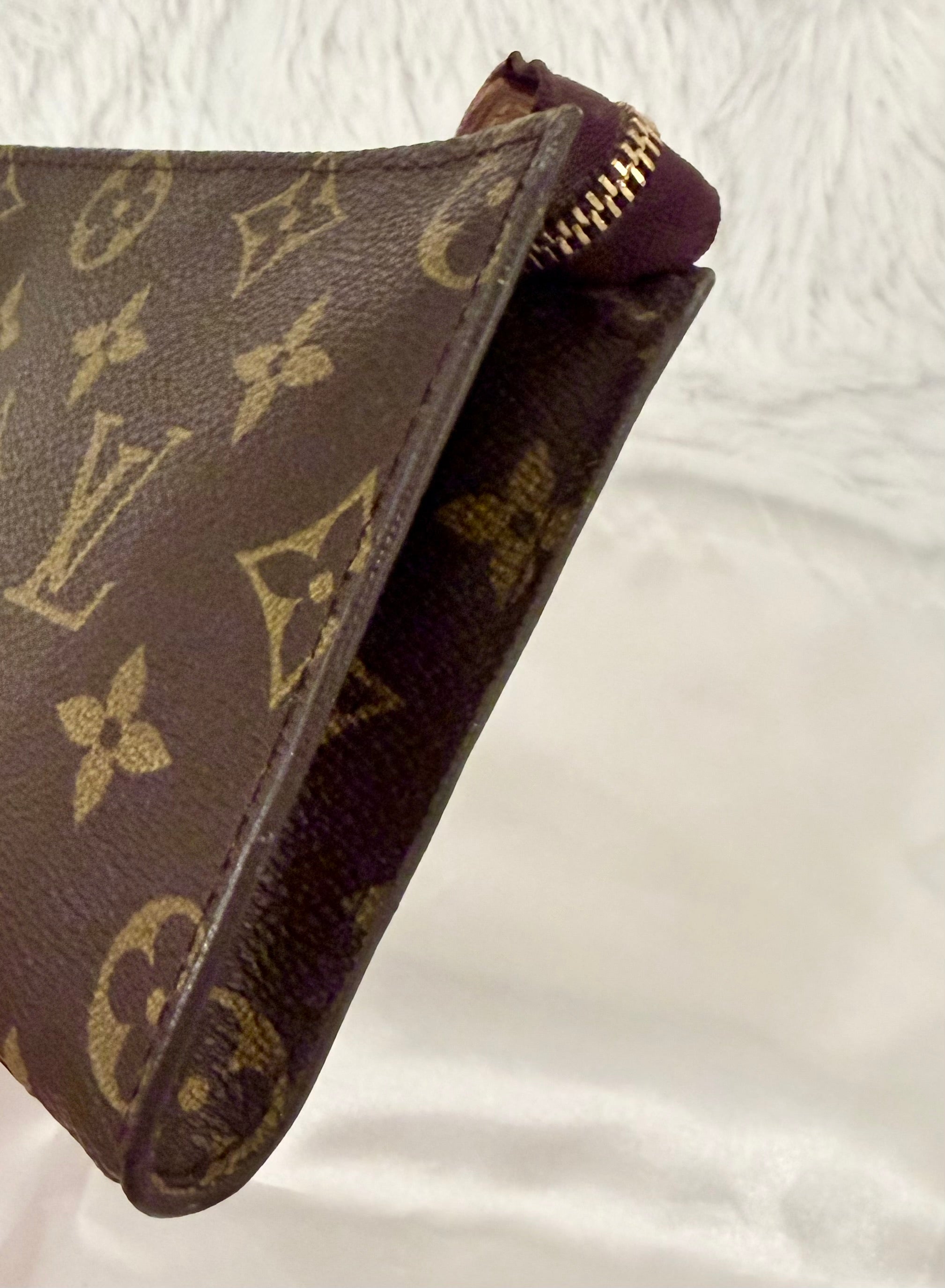Louis Vuitton Monogram Bucket PM Pouch