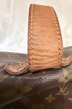 Louis Vuitton vintage Saumur 35 Monogram Crossbody