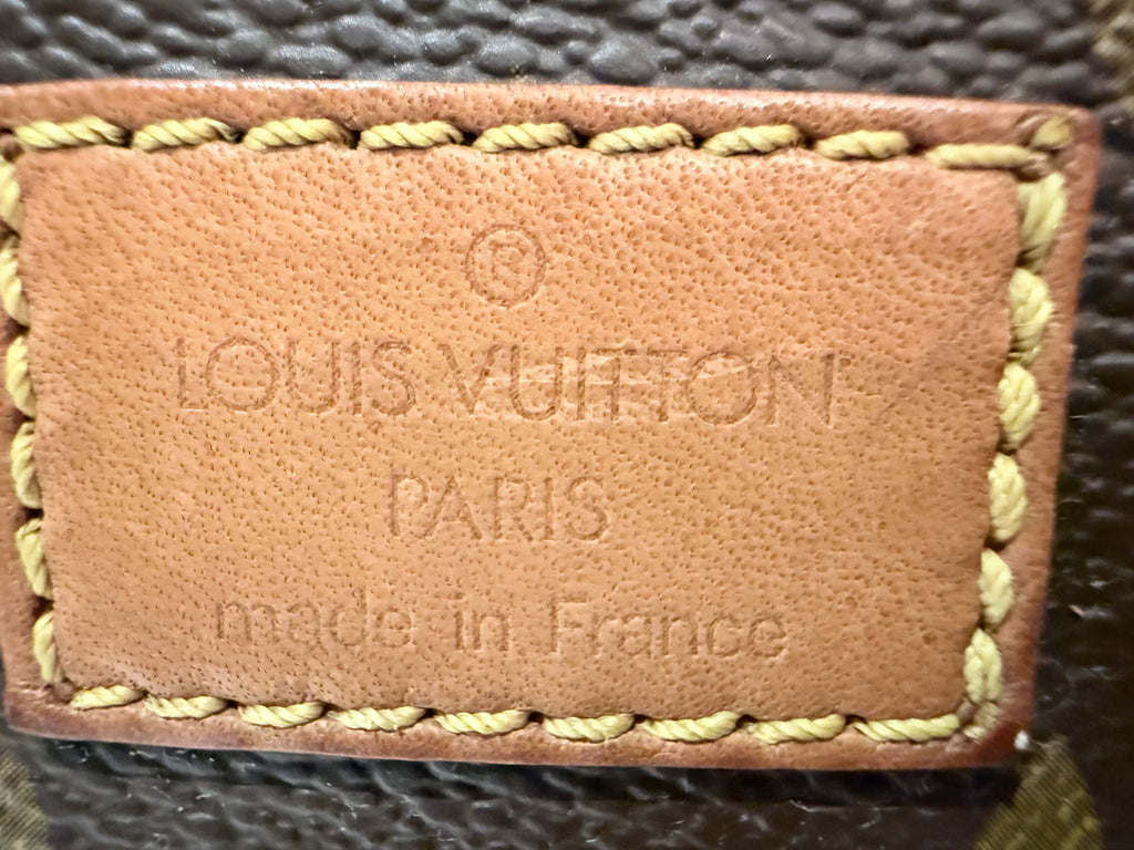 Louis Vuitton vintage Saumur 35 Monogram Crossbody