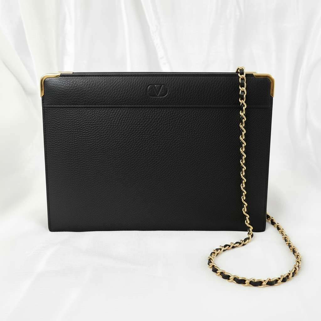 Valentino Garavani clutch/pouch in black leather