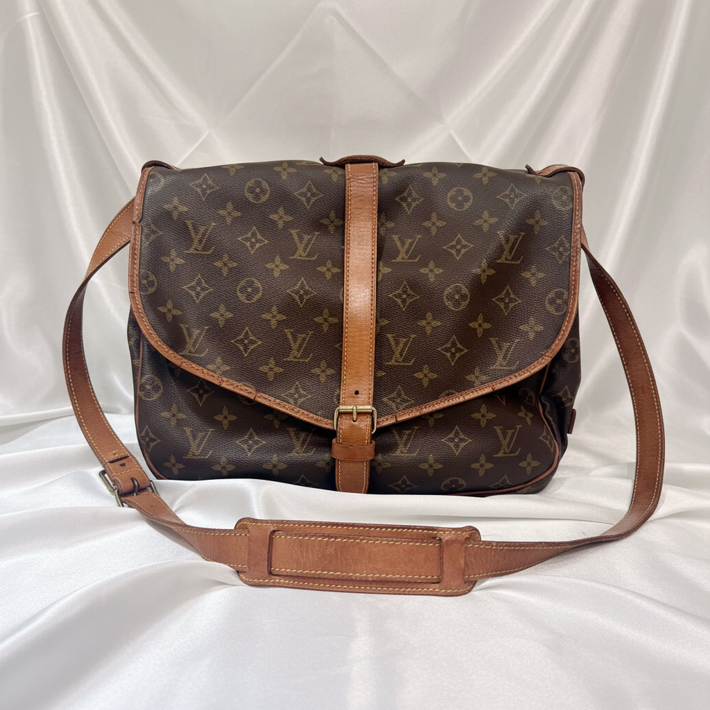 Louis Vuitton vintage Saumur 35 Monogram Crossbody