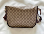 Gucci GG Supreme Messenger Crossbody– Unisex Style